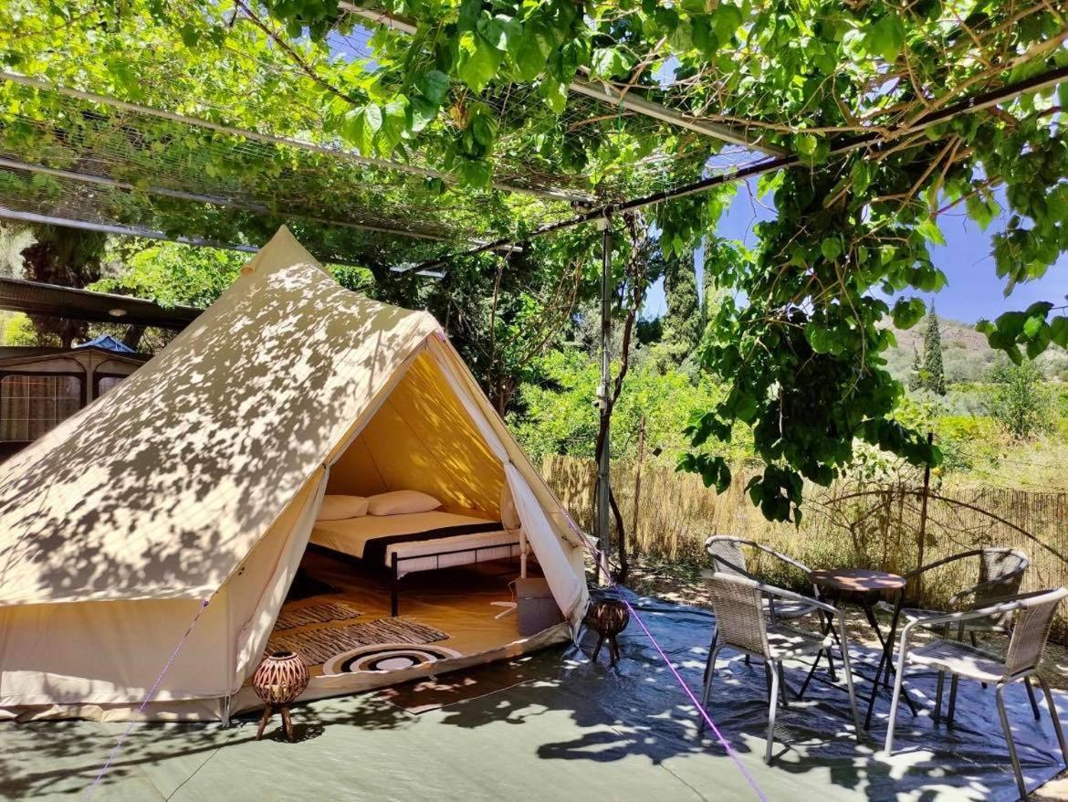 ホテル Xenicamp-Retreat ナフプリオ エクステリア 写真